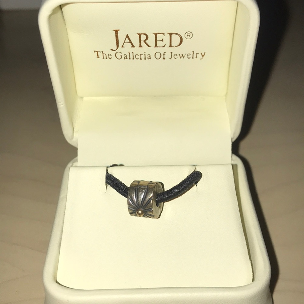 Discontinued Pandora Sunburst Charm